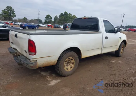 2001 Ford F-150 Xl/Xlt z USA, uszkodzony, nr VIN 2FTPF17Z61CA92958